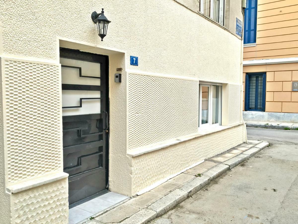 Apartamento By The Acropolis, In The Heart Of Plaka! Atenas Exterior foto
